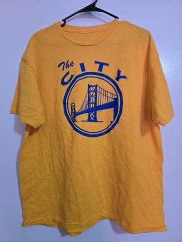 X-Large- The City Warriors Yellow NBA Hanes T-Shirt #E52e