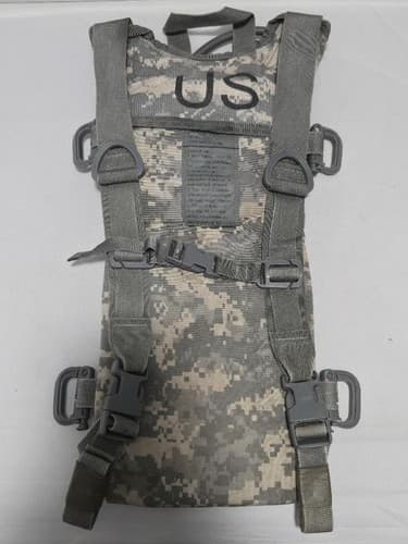 US Military ACU Digital Hydration Carrier & Bladder Set VGC #S53s - Thumbnail 2