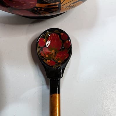 Vtg Lacquered Lidded Bowl w/ Spoon Strawberry Design Hand Painted Wood Lacquer - Thumbnail 5