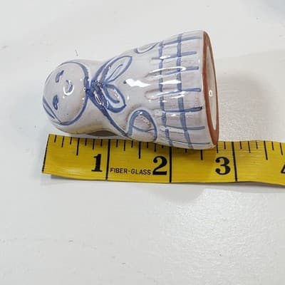 Vintage Redware Dutch Happy Man Woman Figurine Blue White Salt Pepper Shakers - Thumbnail 7