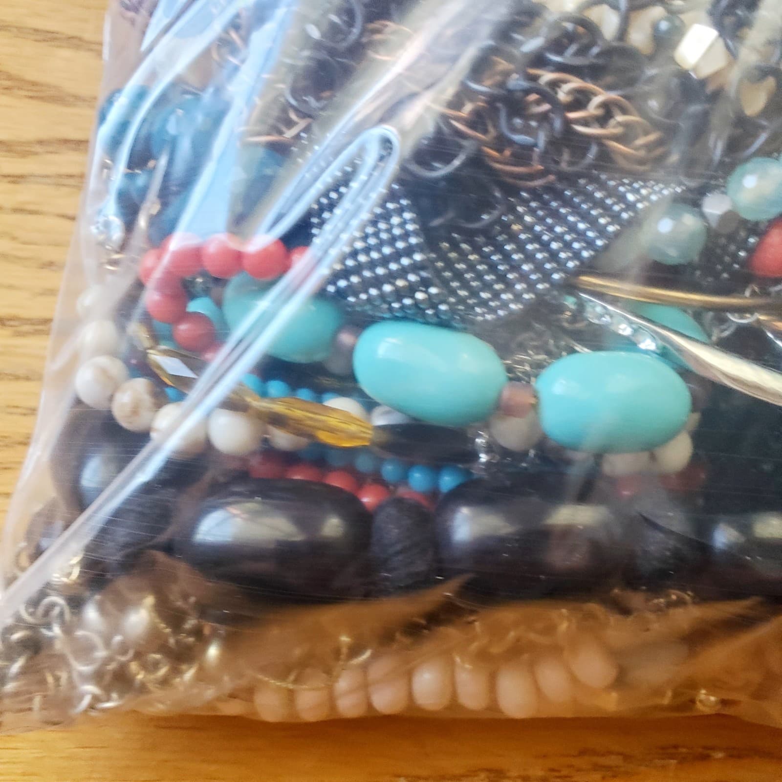 6+ LB Jewelry Lot Mostly Wearable or Resellable Necklace Earrings Vtg/Modern 711 - Thumbnail 10