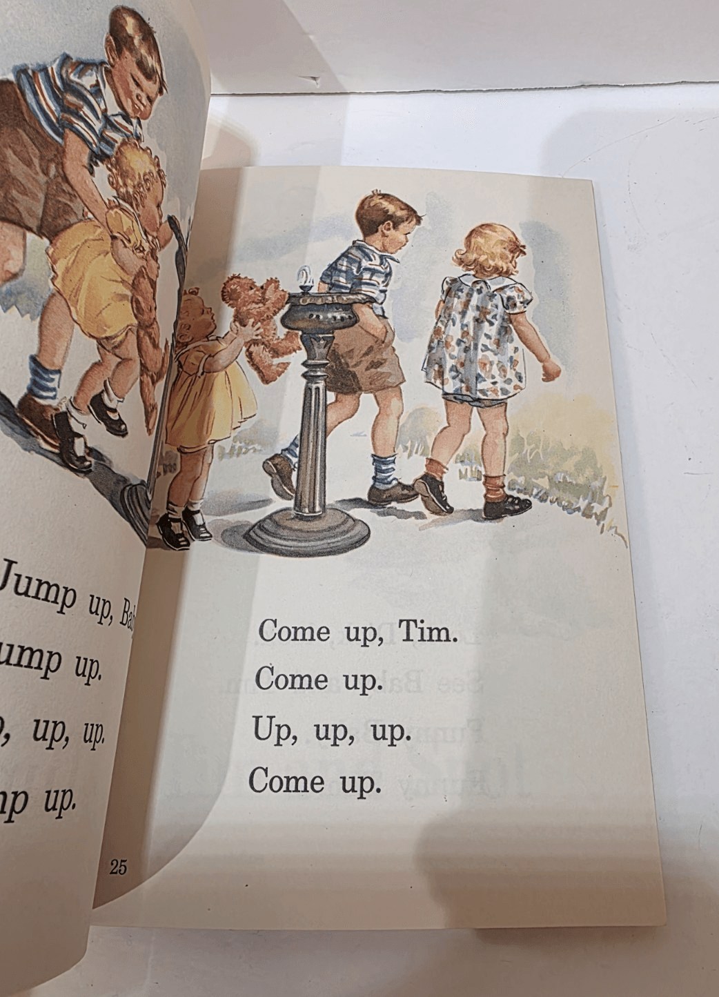 Dick & Jane Primer Book We Look And See Scott Foresman Softcover 1946-47 Edition - Thumbnail 6