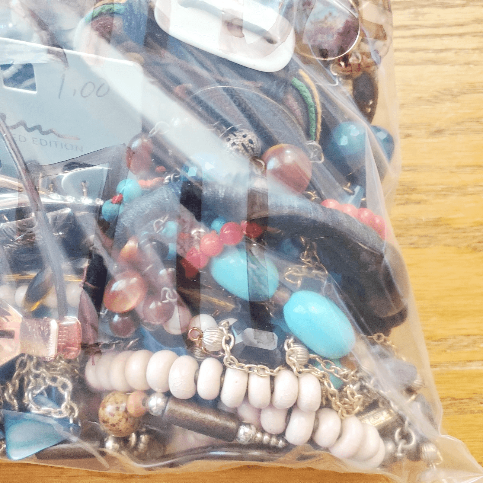 6+ LB Jewelry Lot Mostly Wearable or Resellable Necklace Earrings Vtg/Modern 711 - Thumbnail 4
