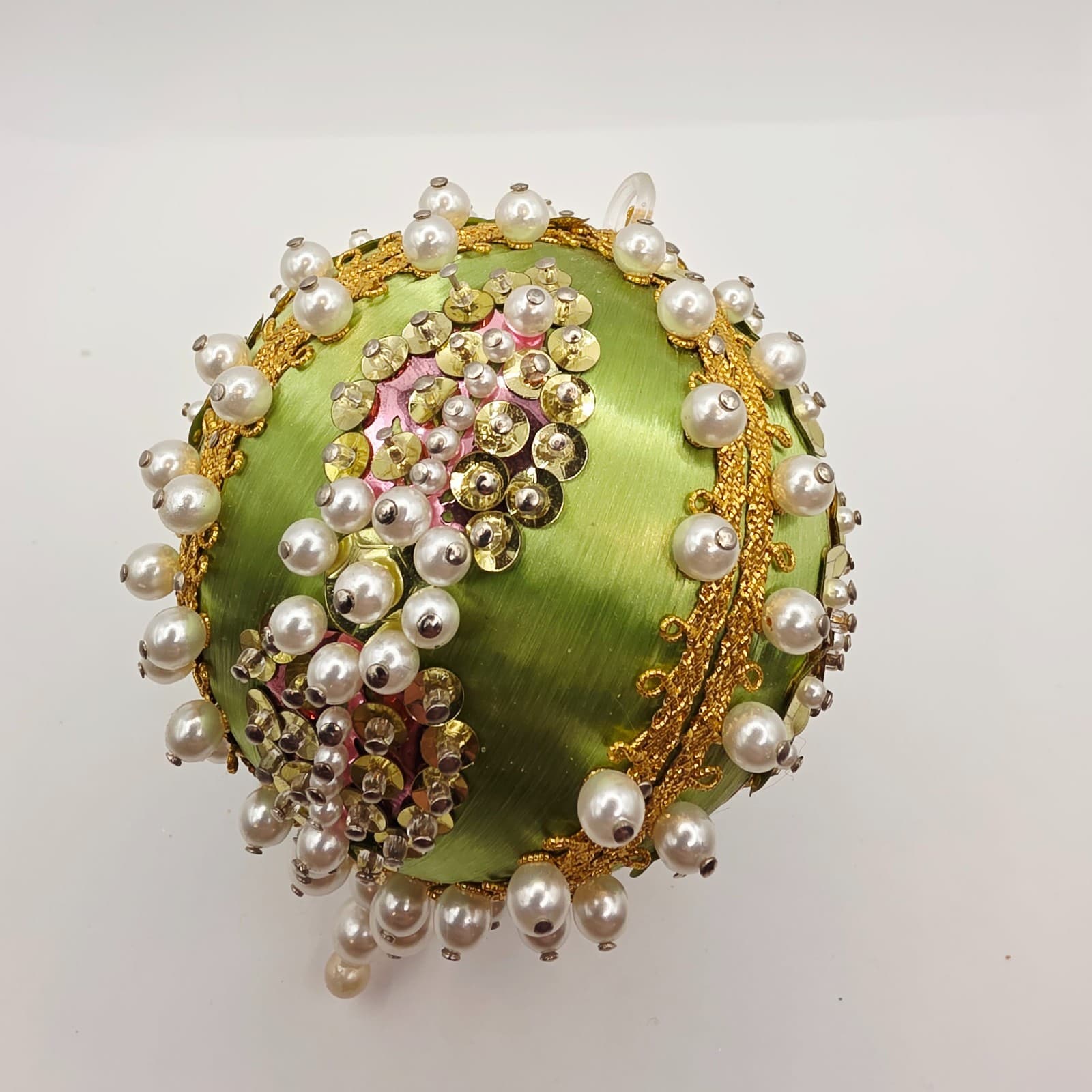 Vintage Sequin Beaded Push-Pin Christmas Ornament Round Green Gold Sparkle 3.5" - Thumbnail 2