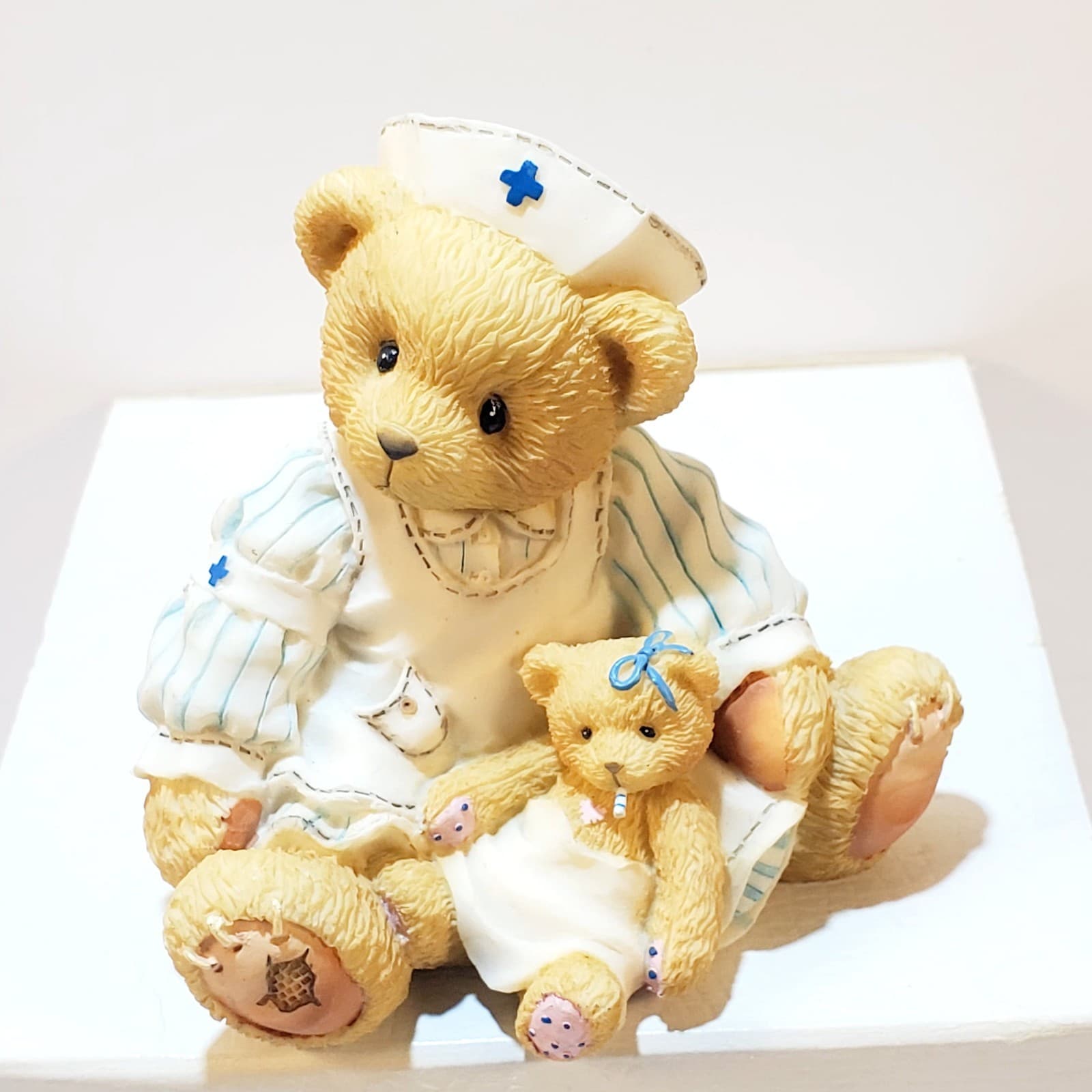 Vtg 1996 Cherished Teddies LAURA Friendship Makes It All Better Figurine #156396