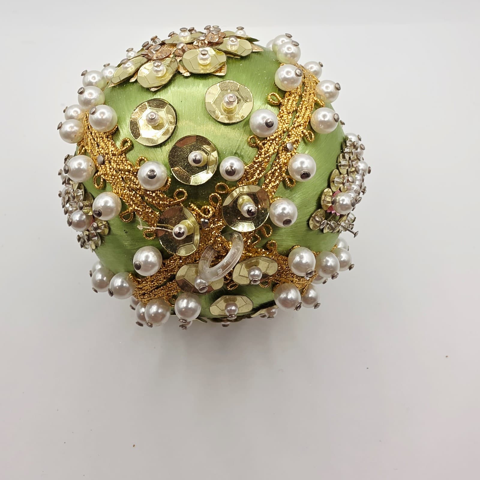 Vintage Sequin Beaded Push-Pin Christmas Ornament Round Green Gold Sparkle 3.5" - Thumbnail 4