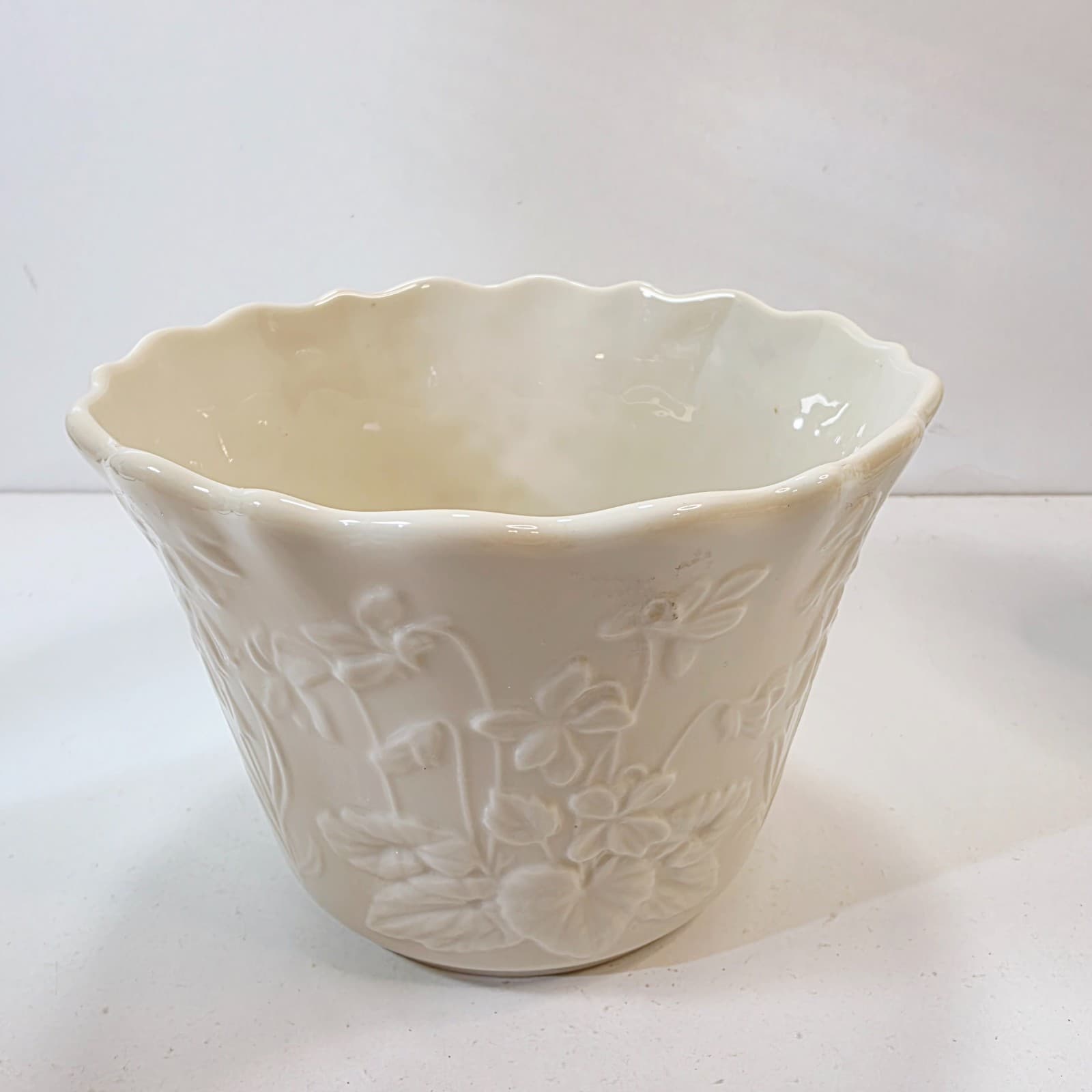 Lenox Masterpiece Collection Small Cachepot Planter Embossed Floral Scalloped