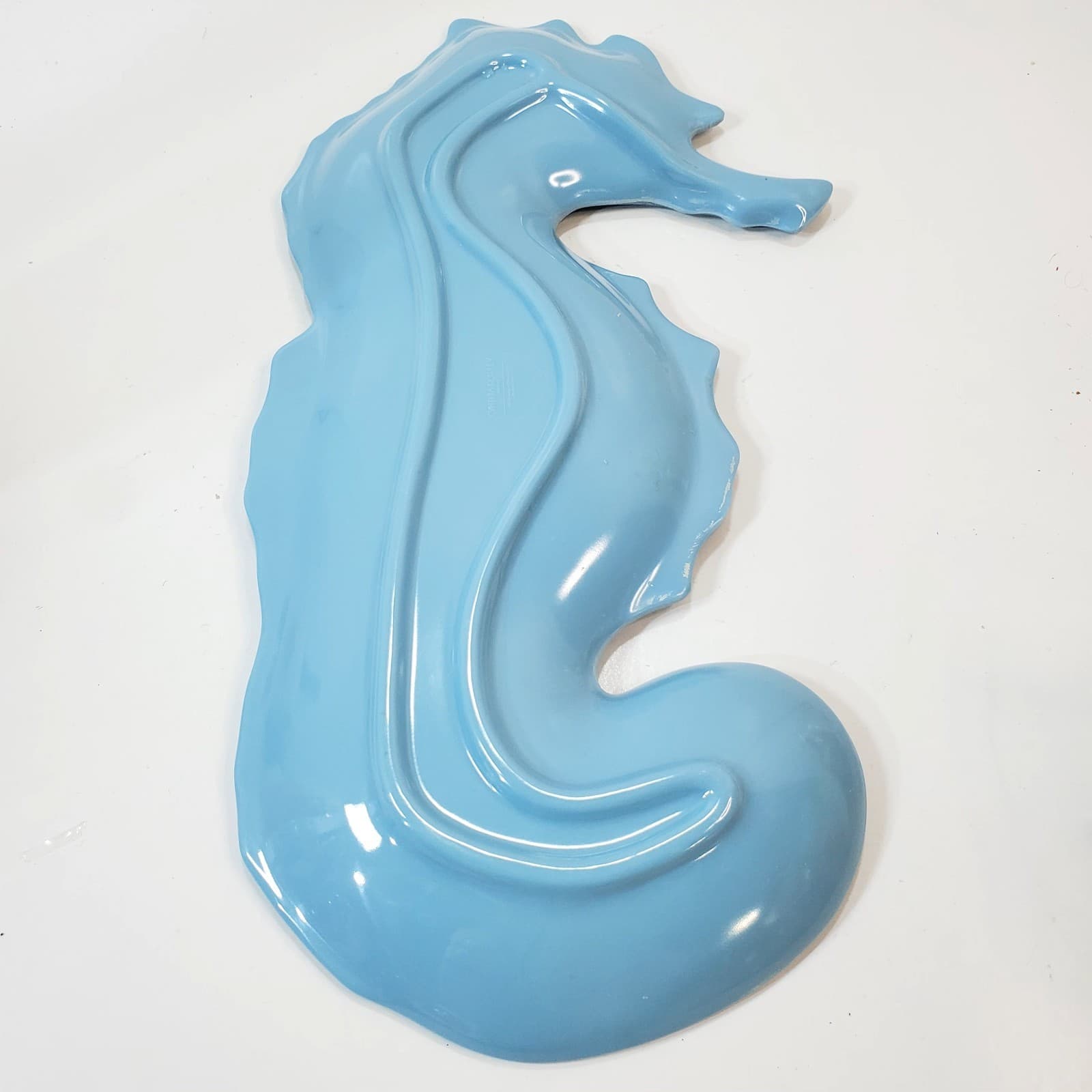 Cynthia Rowley Blue Melamine Seahorse Dish Beach Core by COASTAL Collection - Thumbnail 4