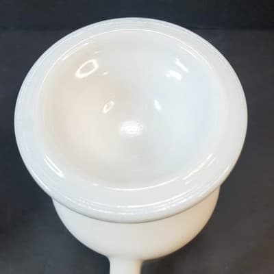 Vintage 1975 Tweety Bird Milk Glass Pedestal Footed Mug Marriots Great America - Thumbnail 6