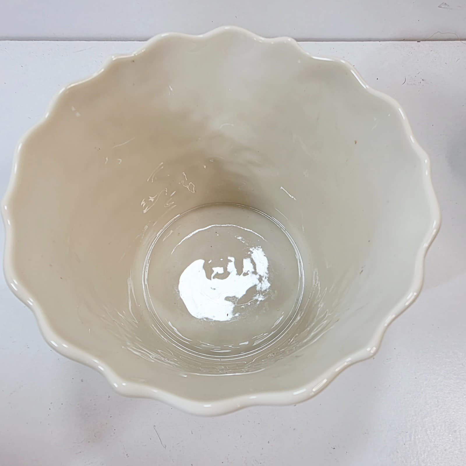 Lenox Masterpiece Collection Small Cachepot Planter Embossed Floral Scalloped - Thumbnail 2
