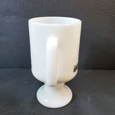 Vintage 1975 Tweety Bird Milk Glass Pedestal Footed Mug Marriots Great America - Thumbnail 4