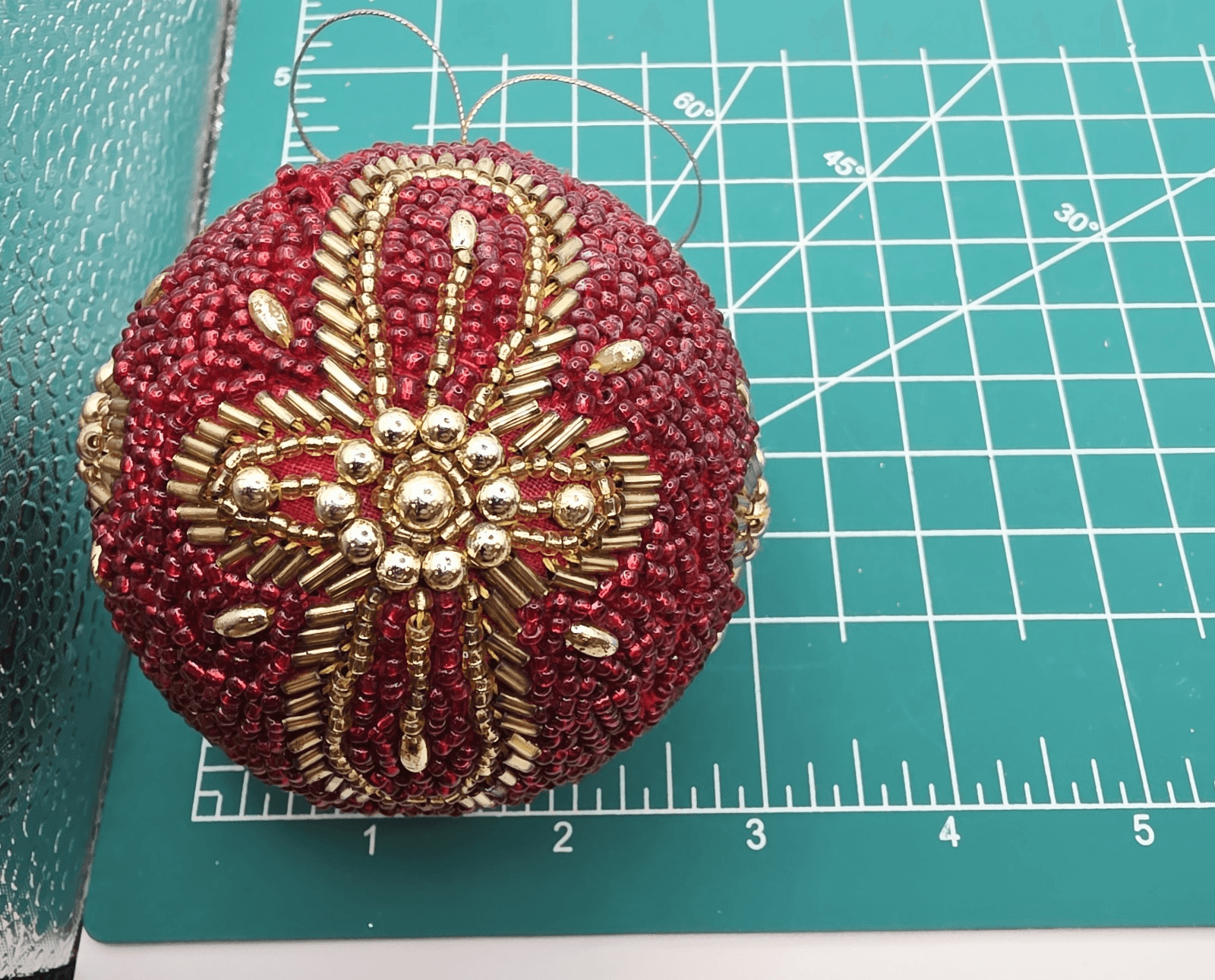 Beaded Sequin Star and Ball w/ Cross Design Christmas Ornament Sparkle Lot of 2 - Thumbnail 10