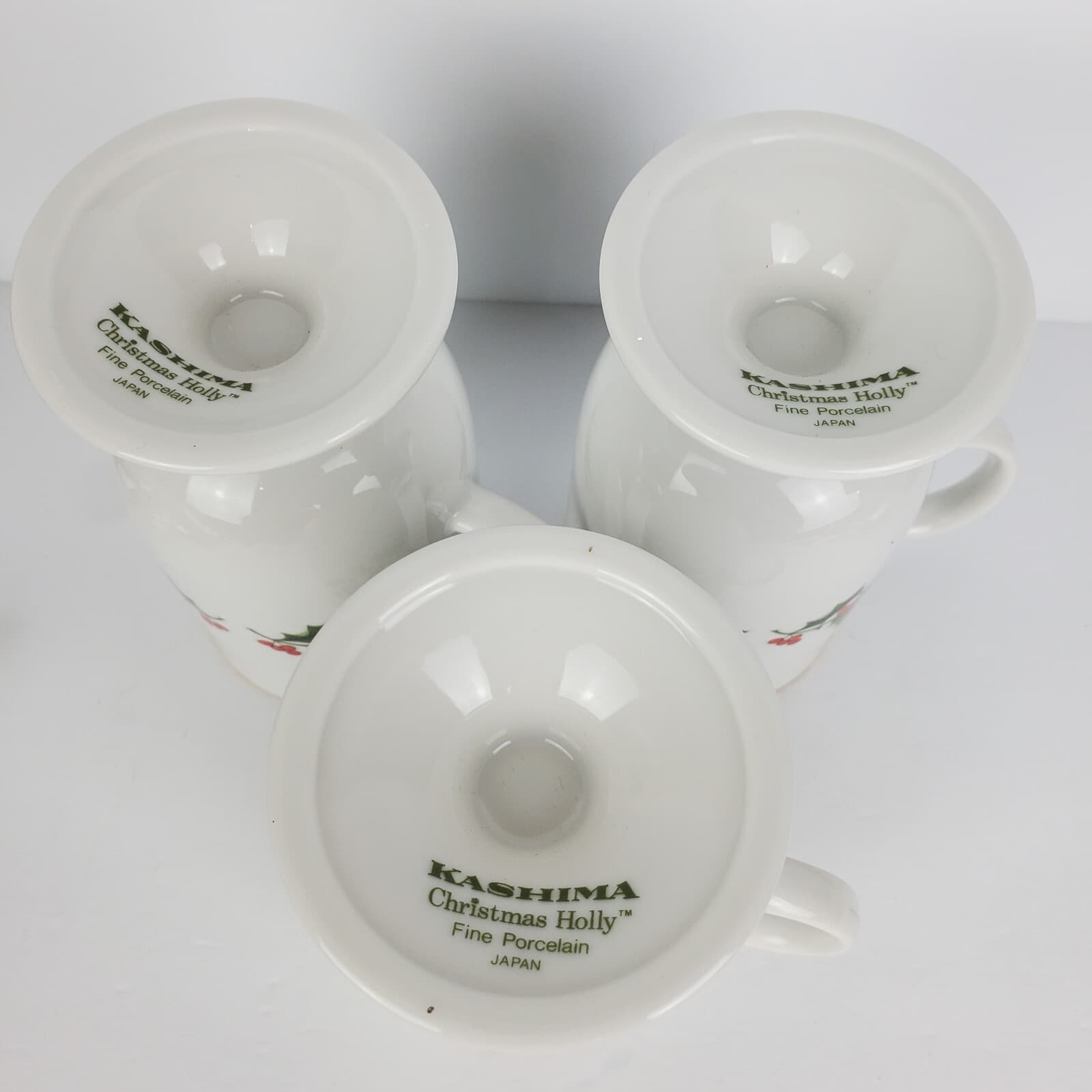 Vtg Kashima CHRISTMAS HOLLY 9oz Pedestal Mug Japan White Gold Porcelain Lot of 3 - Thumbnail 6
