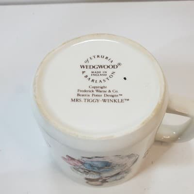 Vintage Wedgwood England Porcelain Beatrix Potter Story MRS TIGGY WINKLE Cup Mug - Thumbnail 7