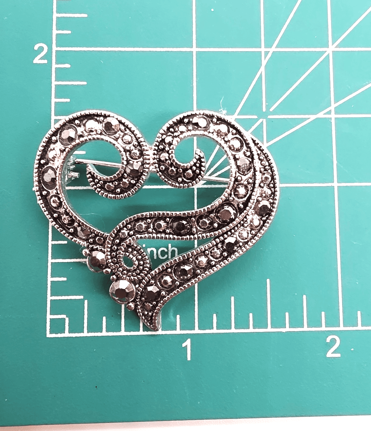 Silver Tone Open Work Studded W/ Black Rhinestones Scroll Heart Brooch Pin - Thumbnail 3