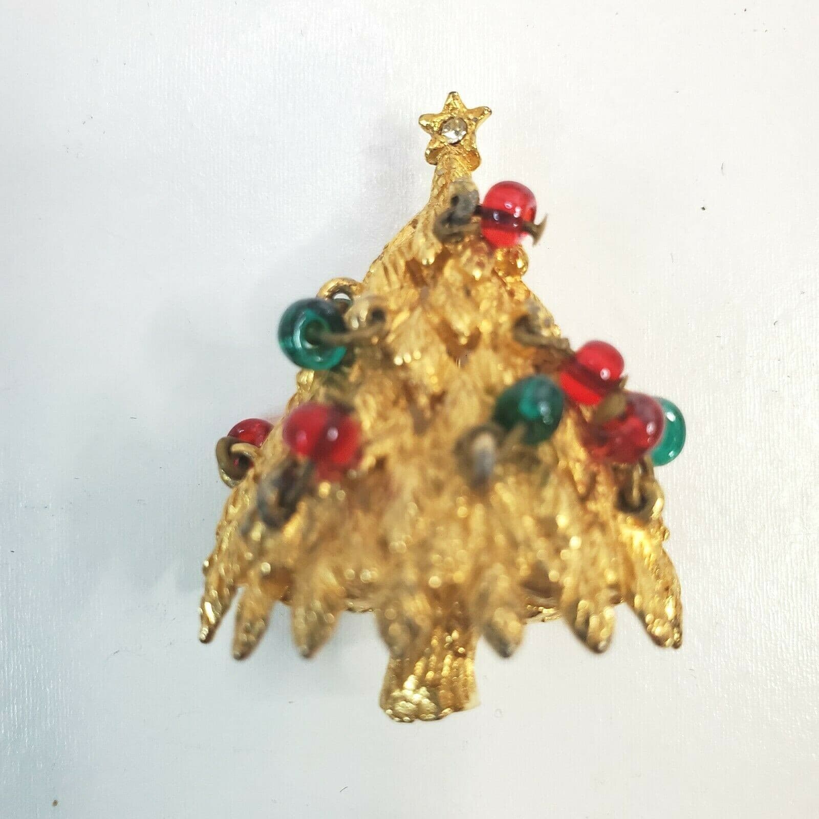 Vtg Benedict Ny Gold Tone Christmas Tree Plastic Dangle Bead Ornament Brooch Pin