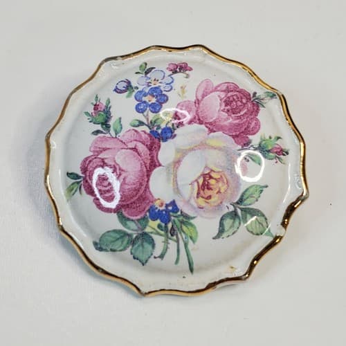 Vintage Made in Austria Ceramic Porcelain Floral w/ Gold Trim Brooch Pin