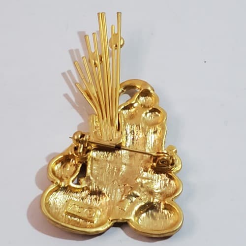 Vintage KC Kenneth Cole Fall Autumn Apple Basket Pumpkins Wheat Straw Brooch Pin - Thumbnail 2