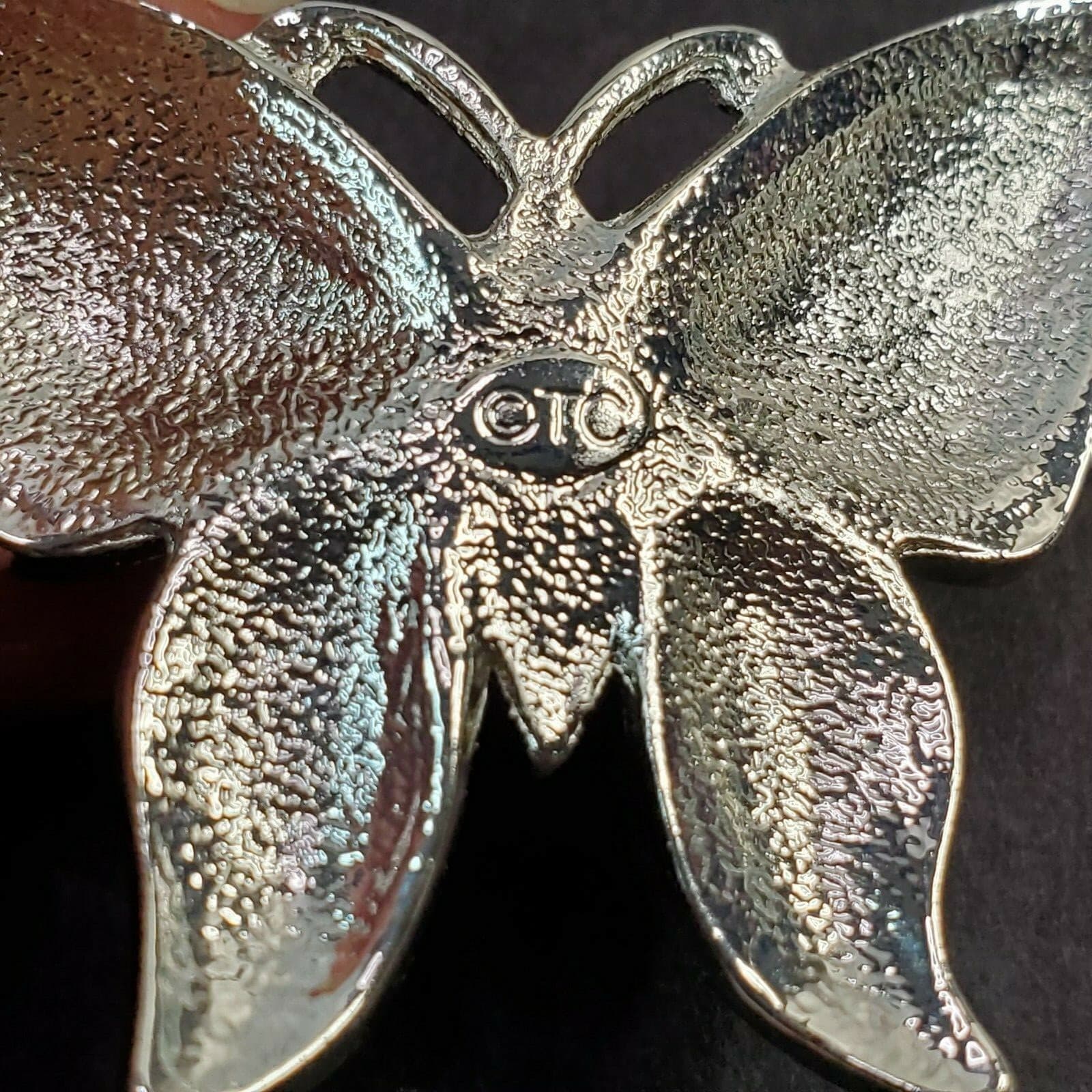 Signed TC Tanyas Creations Silver Tone Beige Pink Enamel Butterfly Brooch Pin - Thumbnail 2