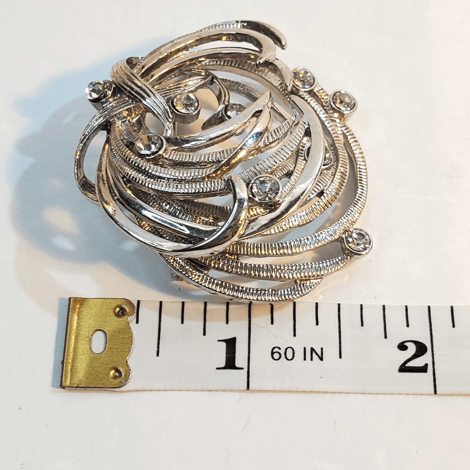 Vtg Silver Tone Dimensional Swirled Layered Metal Clear Rhinestones Brooch Pin - Thumbnail 3