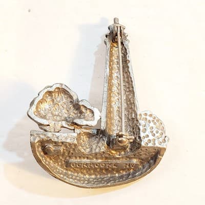 Vintage Ocracoke North Carolina Pewter Tone Metal Lighthouse Scene Brooch Pin - Thumbnail 3