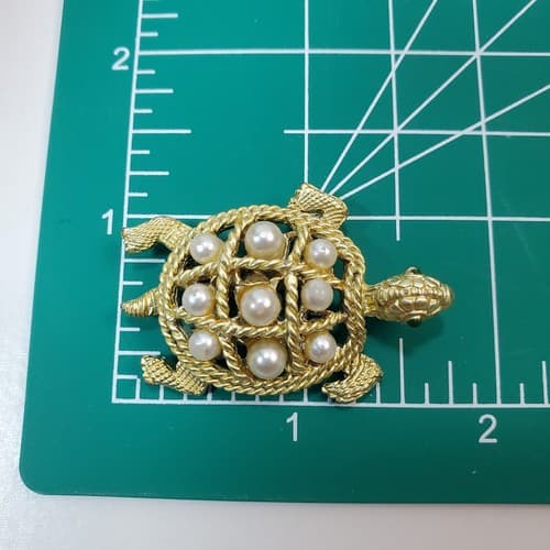 Vintage Turtle Gold Tone Faux Pearl Shelled Green Enamel Eyes Brooch Pin - Thumbnail 6