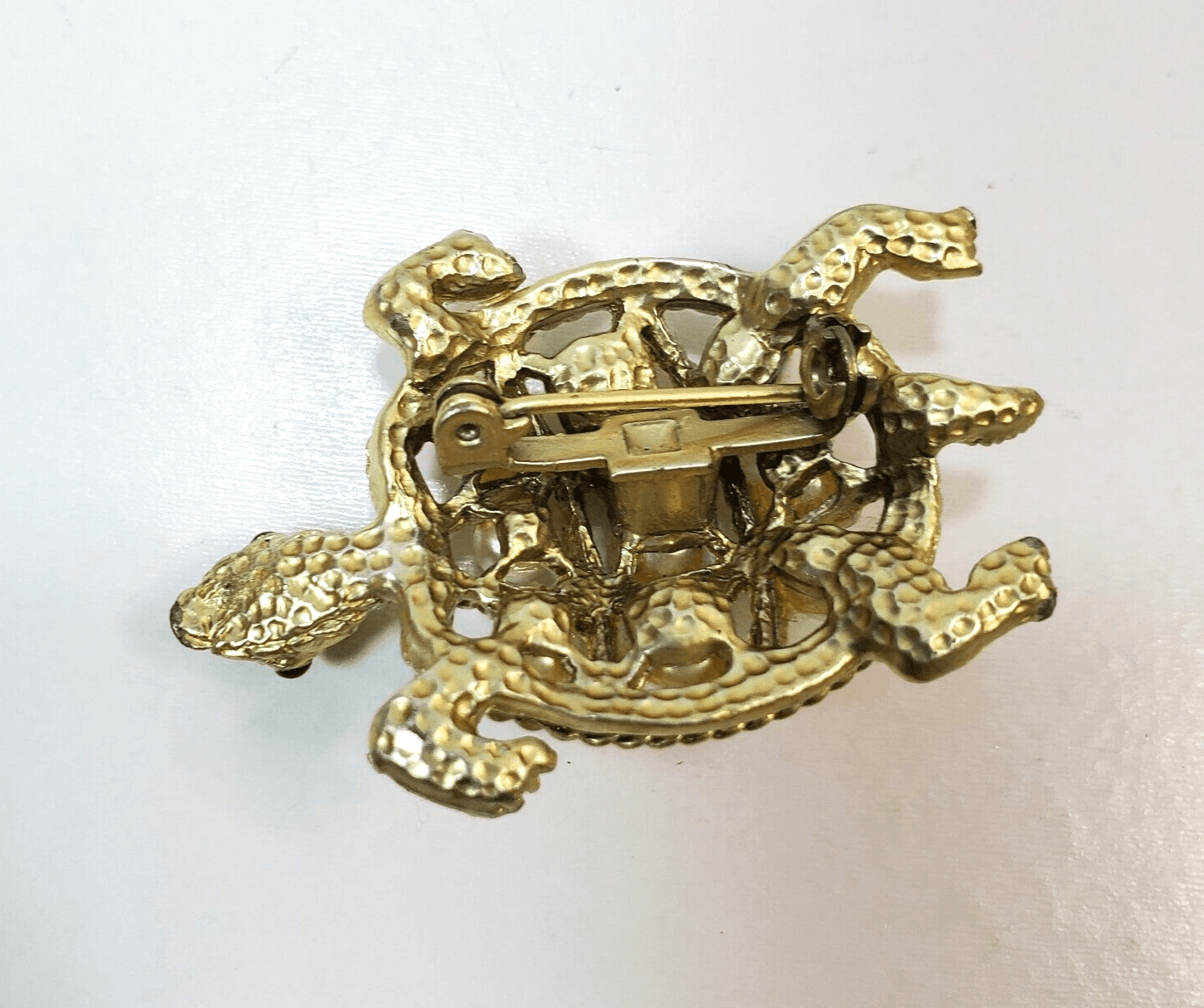 Vintage Turtle Gold Tone Faux Pearl Shelled Green Enamel Eyes Brooch Pin - Thumbnail 2