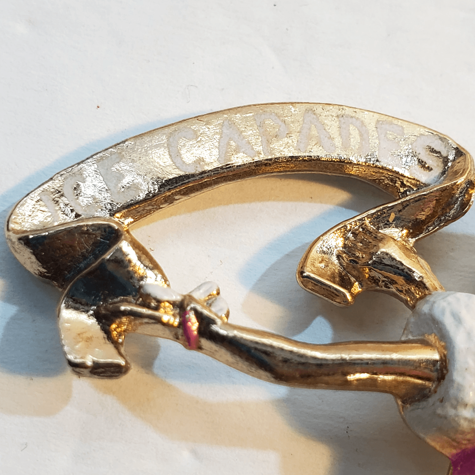Vtg Retro Gold Tone Metal Pink White Enamel Ice Capades 50's Skating Brooch Pin - Thumbnail 2