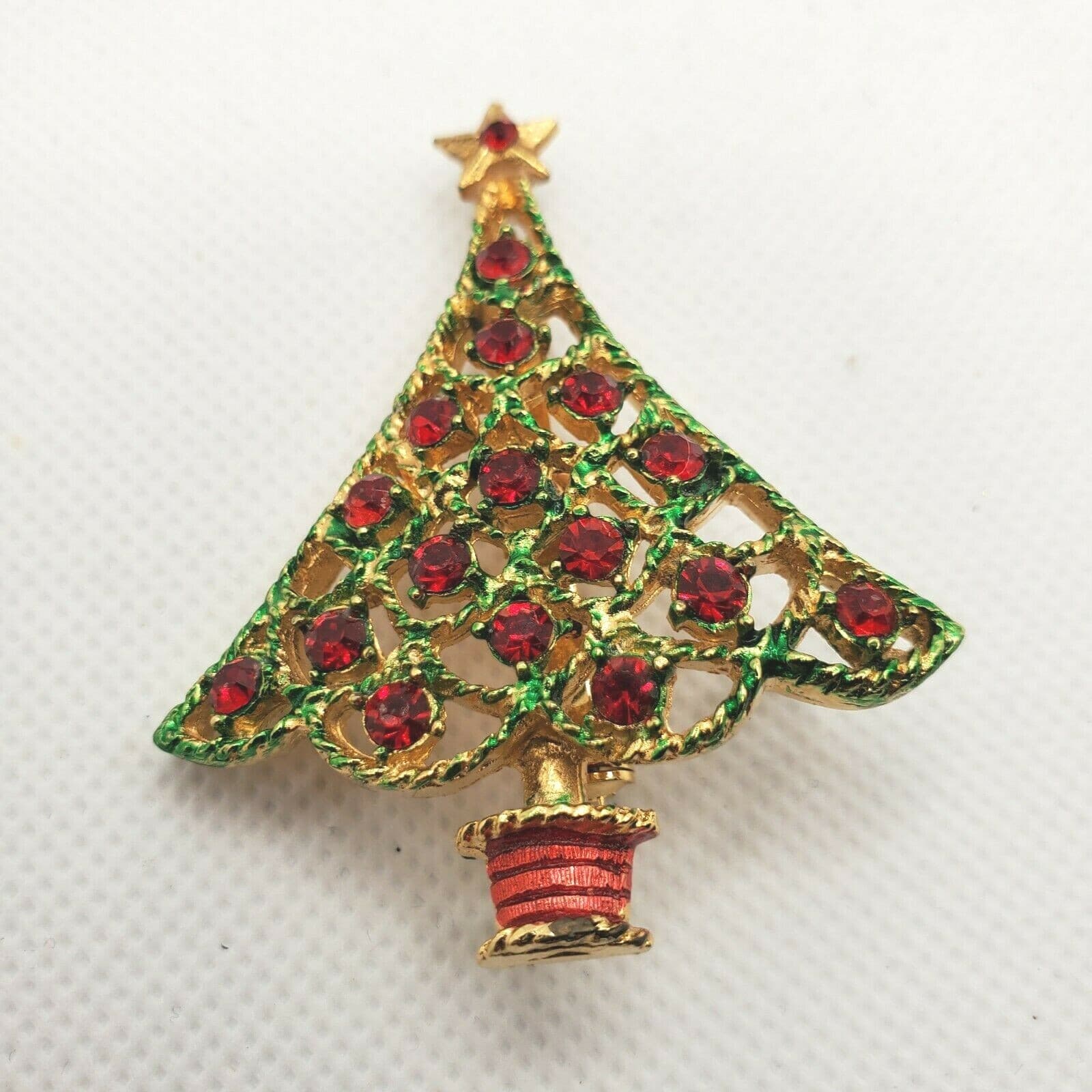 Vintage Gold Tone Red Rhinestone Green Enamel Cut-out Christmas Tree Pin Brooch