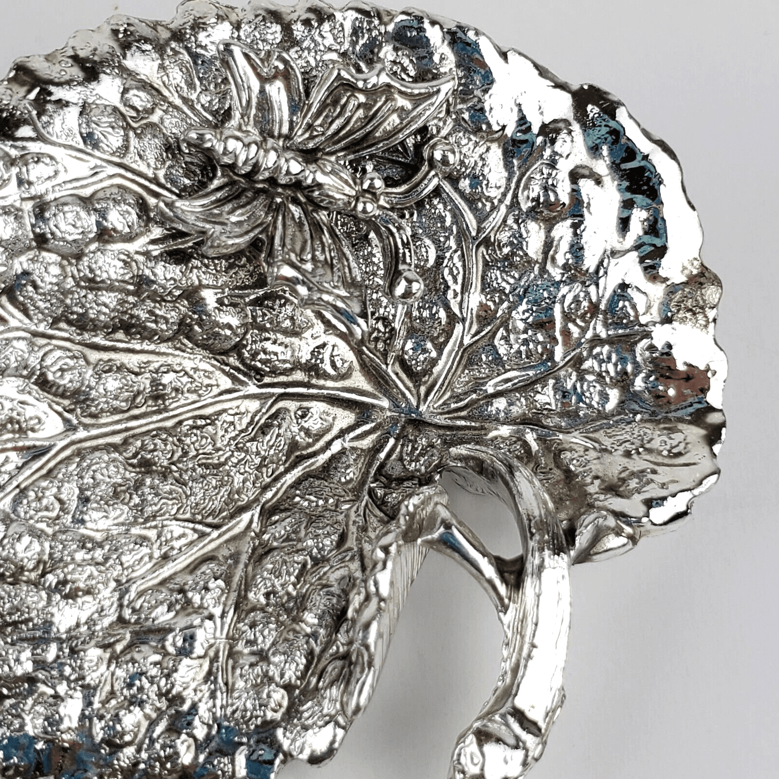 Vintage Silver Tone Leaf Brooch Pin with Insect Bug Spider Autumn Fall - Thumbnail 2
