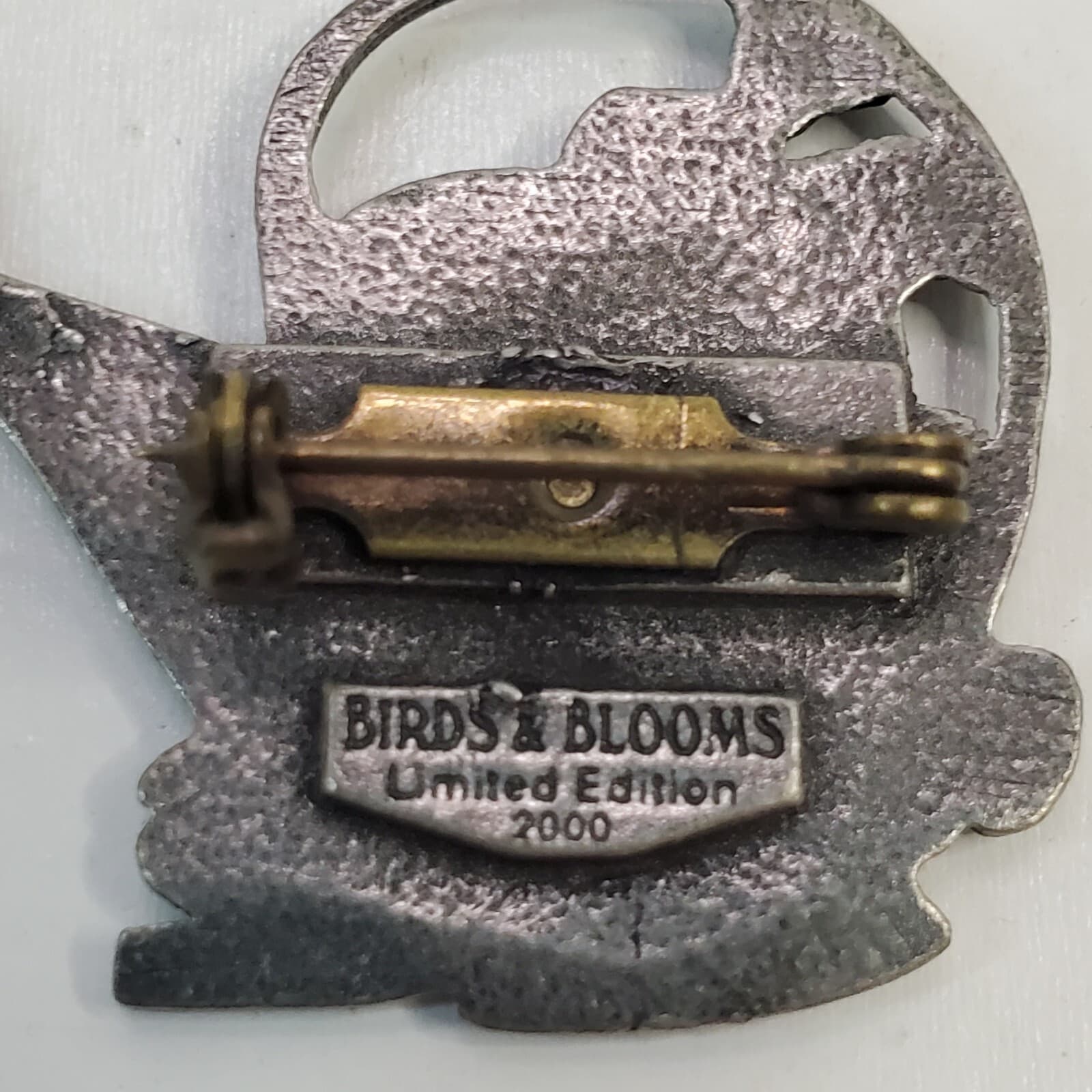 Birds & Blooms 2000 Limited Edition Watering Can with Flowers Garden Pin Brooch - Thumbnail 3