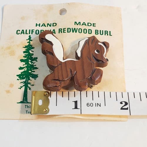 Vintage Hand Made Carved California Redwood Burl Skunk Pin Brooch Retro - Thumbnail 4
