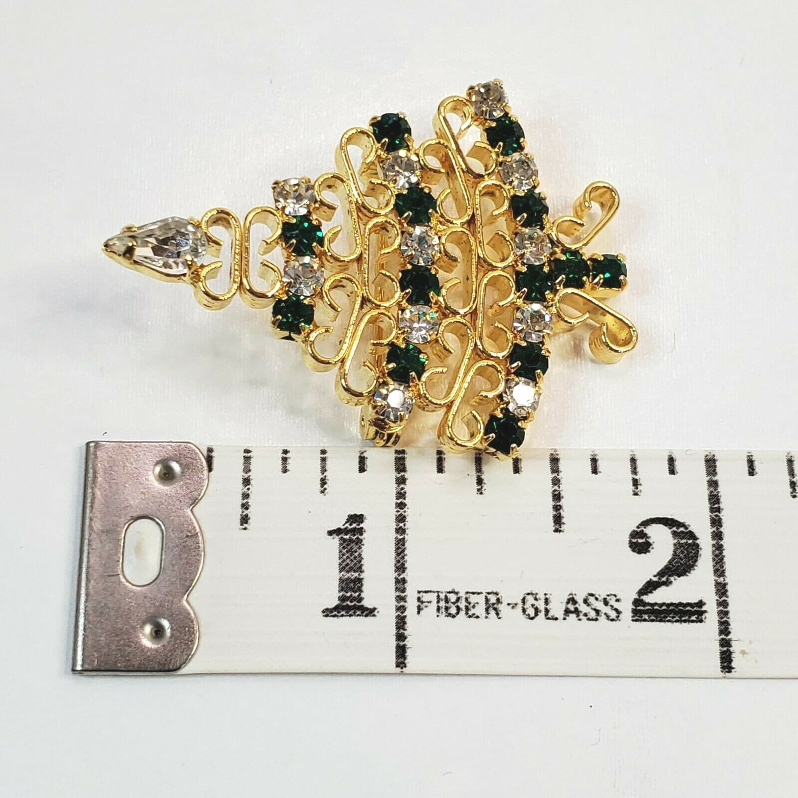 Vtg Goldtone Filigree Green Clear Rhinestones Christmas Tree Brooch Pin Holiday - Thumbnail 3