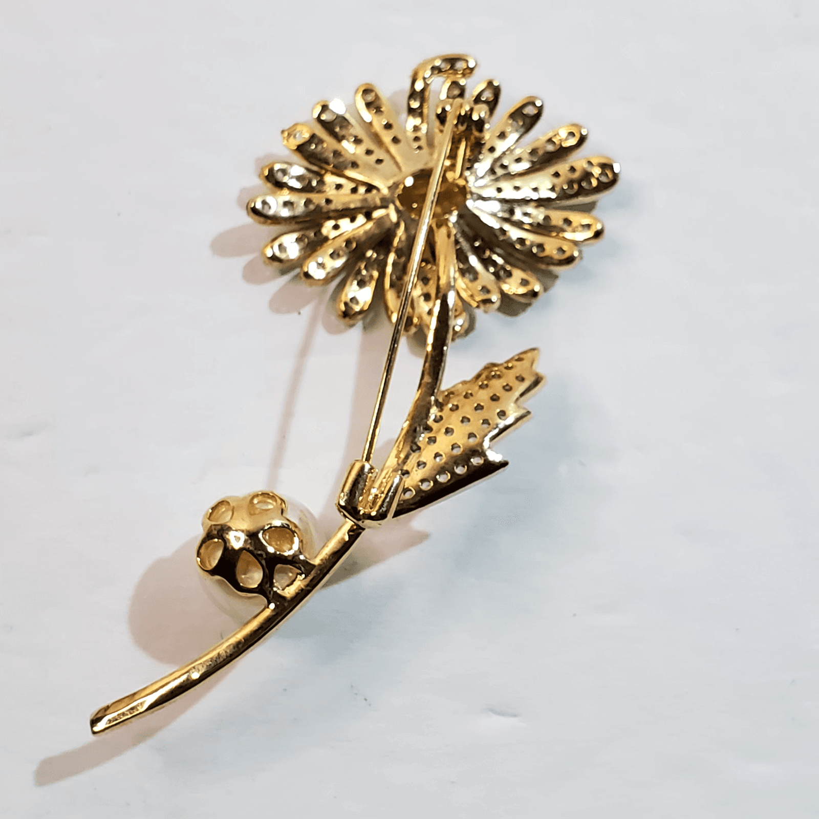 Gold Tone Metal Clear and Yellow Rhinestones Faux Pearl Daisy Flower Brooch Pin - Thumbnail 4