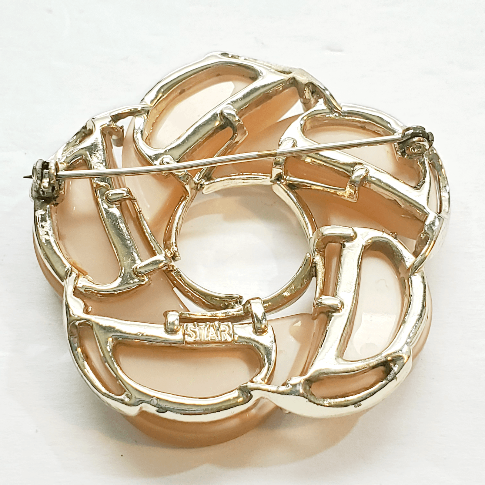 Vintage STAR signed Moonglow Lucite Swirl Spiral Eternity Brooch Pin 2 inch - Thumbnail 2