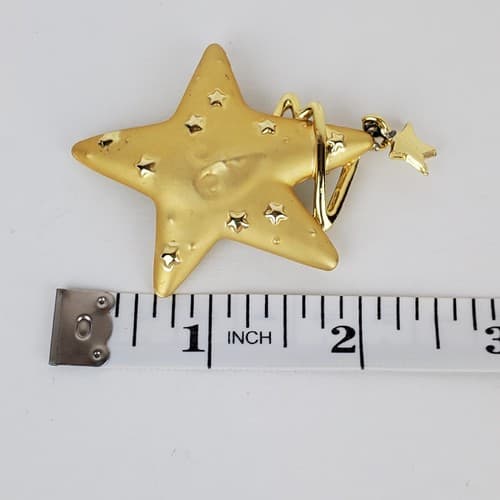 Vintage Signed AJC Brushed and Shiny Gold Tone Star Face Brooch Pin - Thumbnail 4