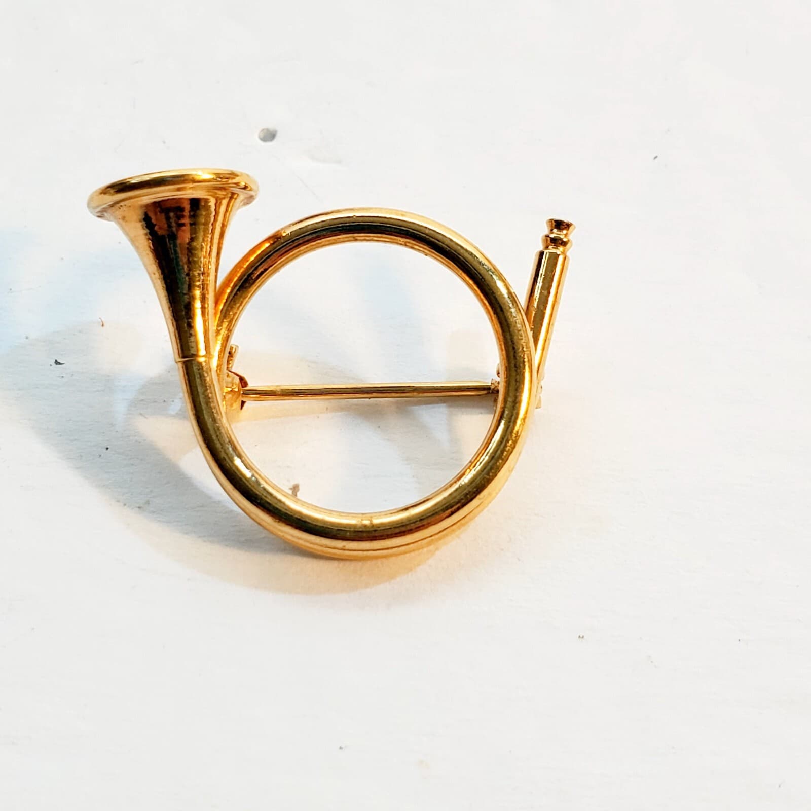 Vintage Gold Tone Small French Horn Brooch Pin Musical Instrument Jazz Music