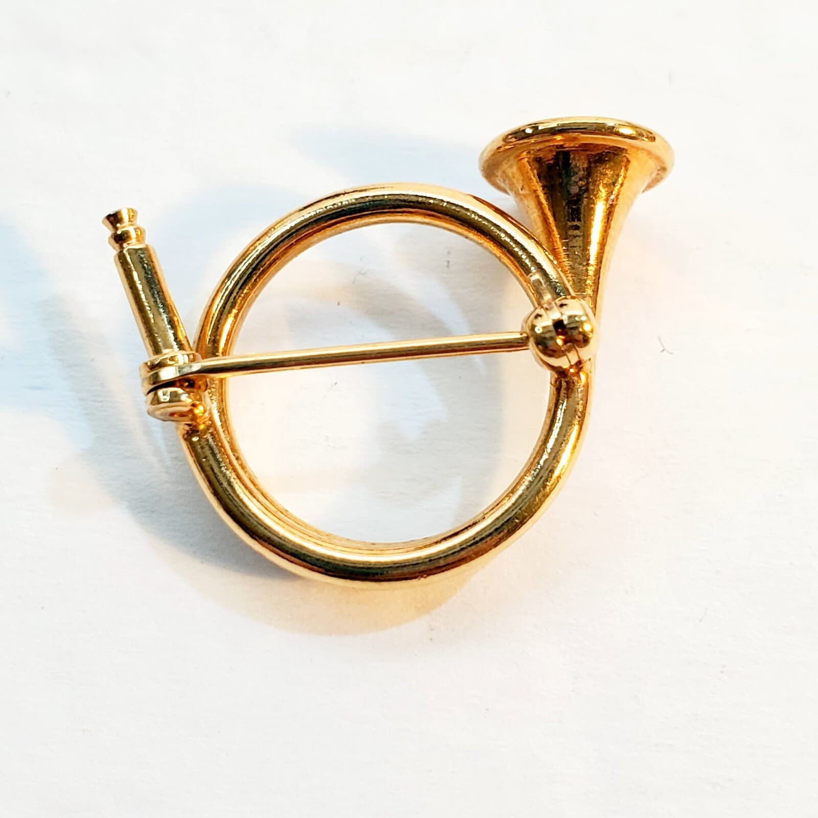 Vintage Gold Tone Small French Horn Brooch Pin Musical Instrument Jazz Music - Thumbnail 2