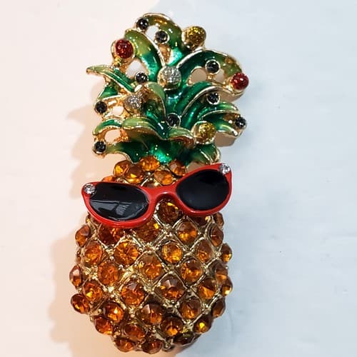 Vintage Holiday Lane Christmas Pineapple Gold Tone Metal Rhinestones Brooch Pin