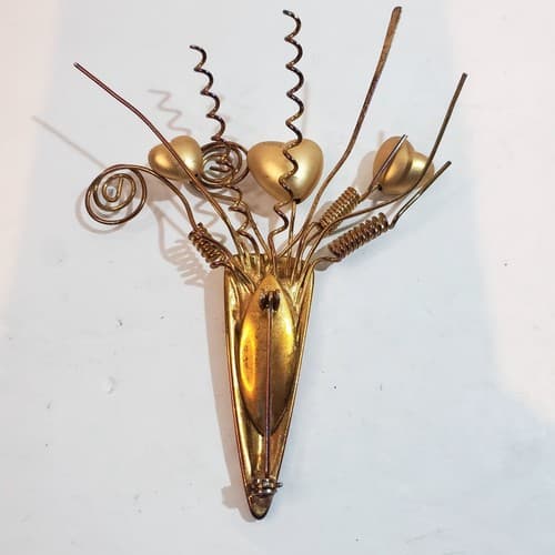 Vintage Gold Tone Wire Metal Hearts Bouquet Brooch Pin Whimsical Flowers - Thumbnail 2