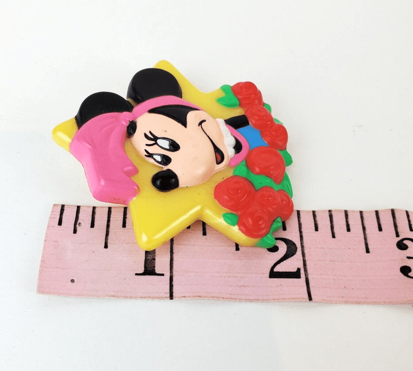 Vintage 1989 Signed Avon Disney Minnie Mouse Star Roses Plastic Brooch Pin - Thumbnail 4