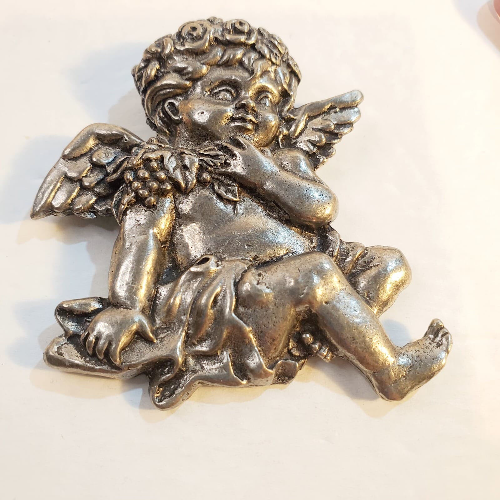 Vintage Large Pewter Silver Tone Metal Winged Cherub Angel w/Grapes Brooch Pin