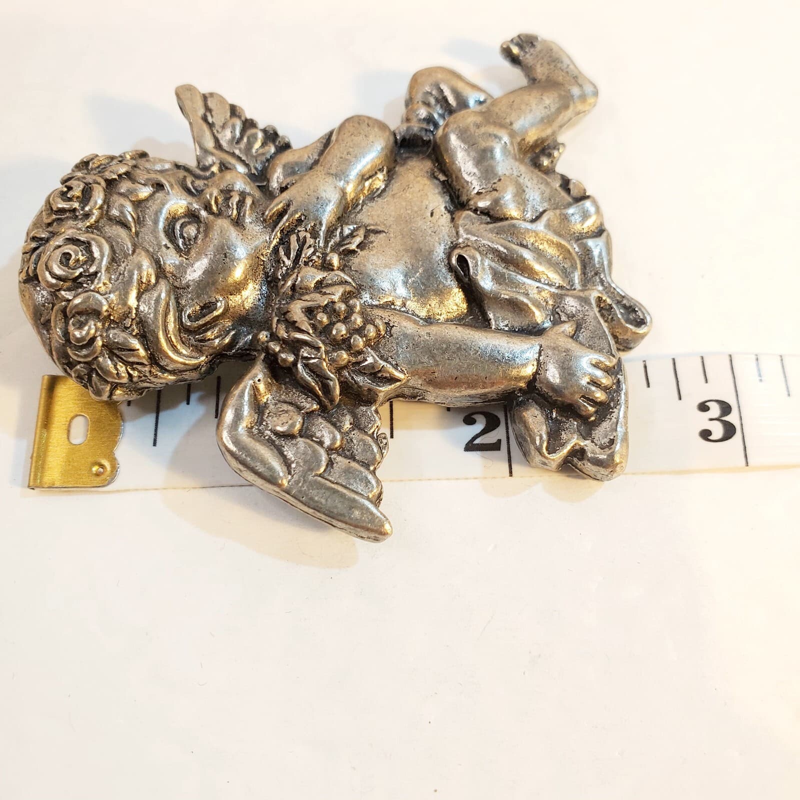 Vintage Large Pewter Silver Tone Metal Winged Cherub Angel w/Grapes Brooch Pin - Thumbnail 3