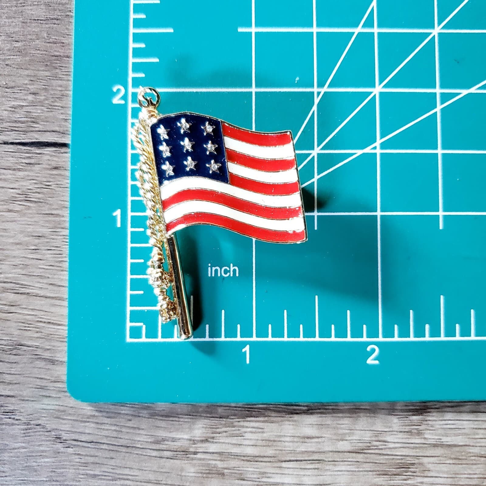 Vtg ST JOHN USA Gold Tone Enamel Crystal American Flag Patriotic Brooch Pin - Thumbnail 5
