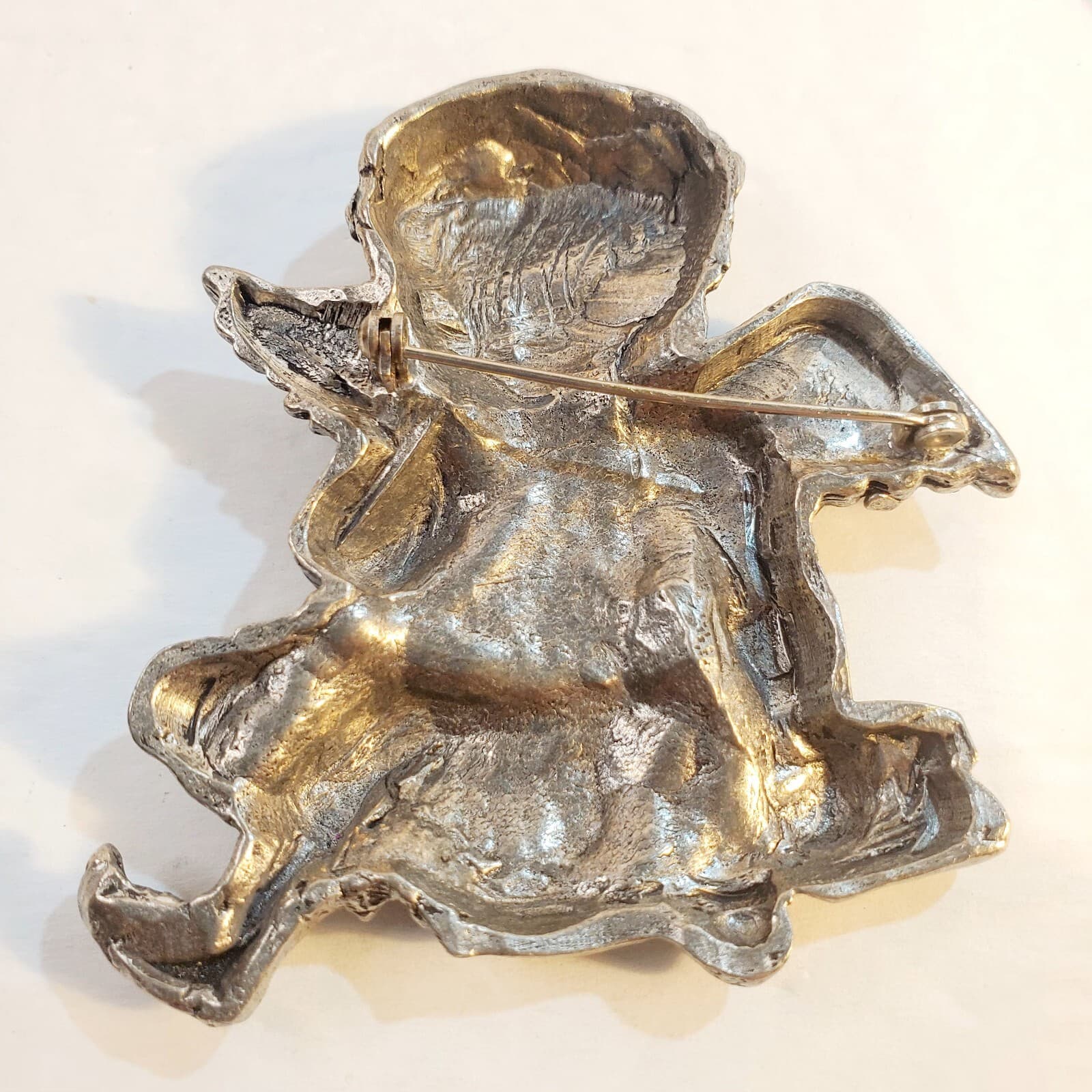 Vintage Large Pewter Silver Tone Metal Winged Cherub Angel w/Grapes Brooch Pin - Thumbnail 2