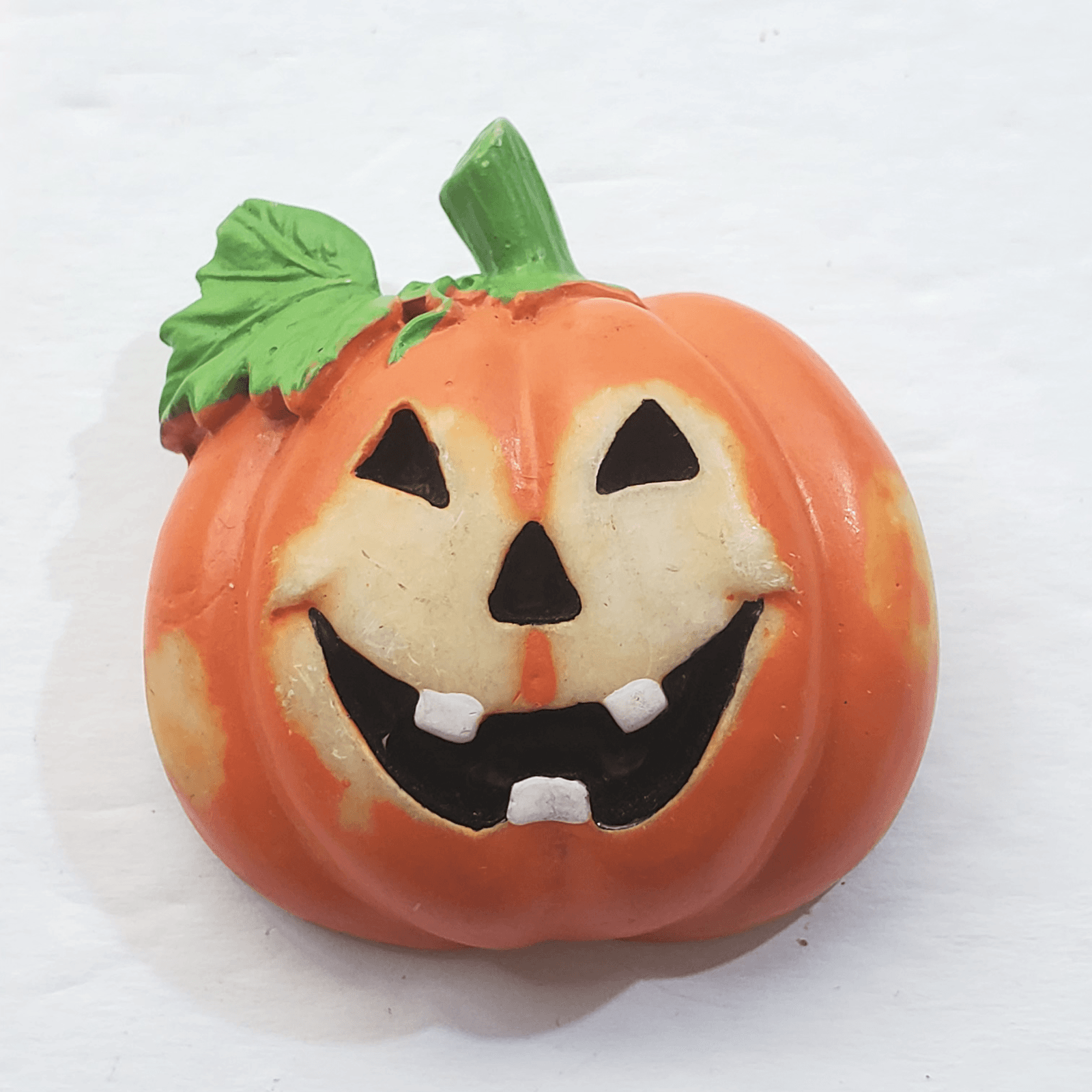 Vintage Large Resin Happy Pumpkin Jack-O-Lantern Brooch Pin Fall Halloween