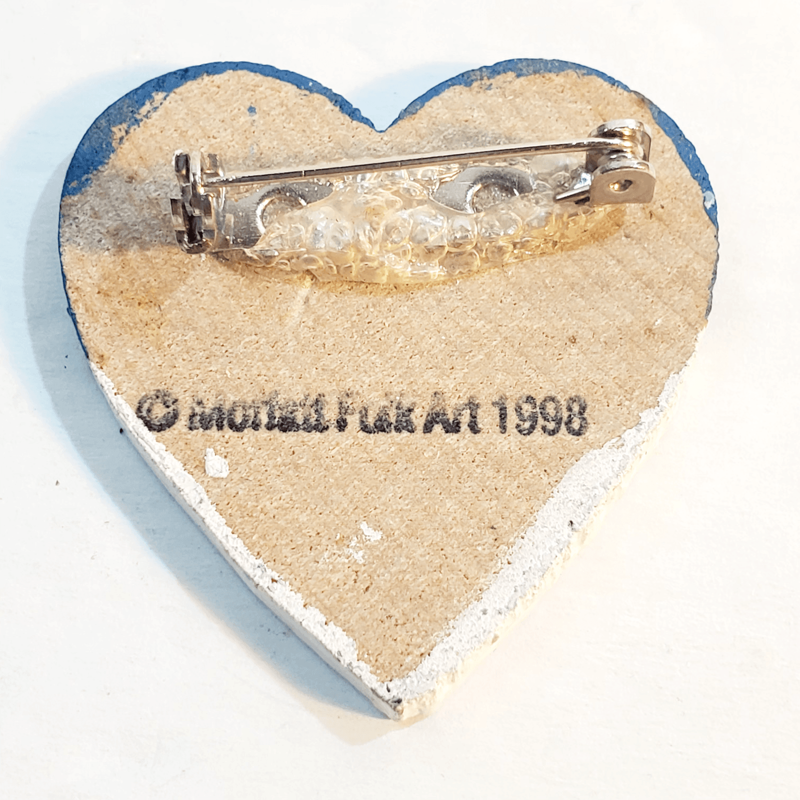 Vintage Moffatt Folk Art 1998 Wood Hand Painted Snowman Heart Shaped Brooch Pin - Thumbnail 2