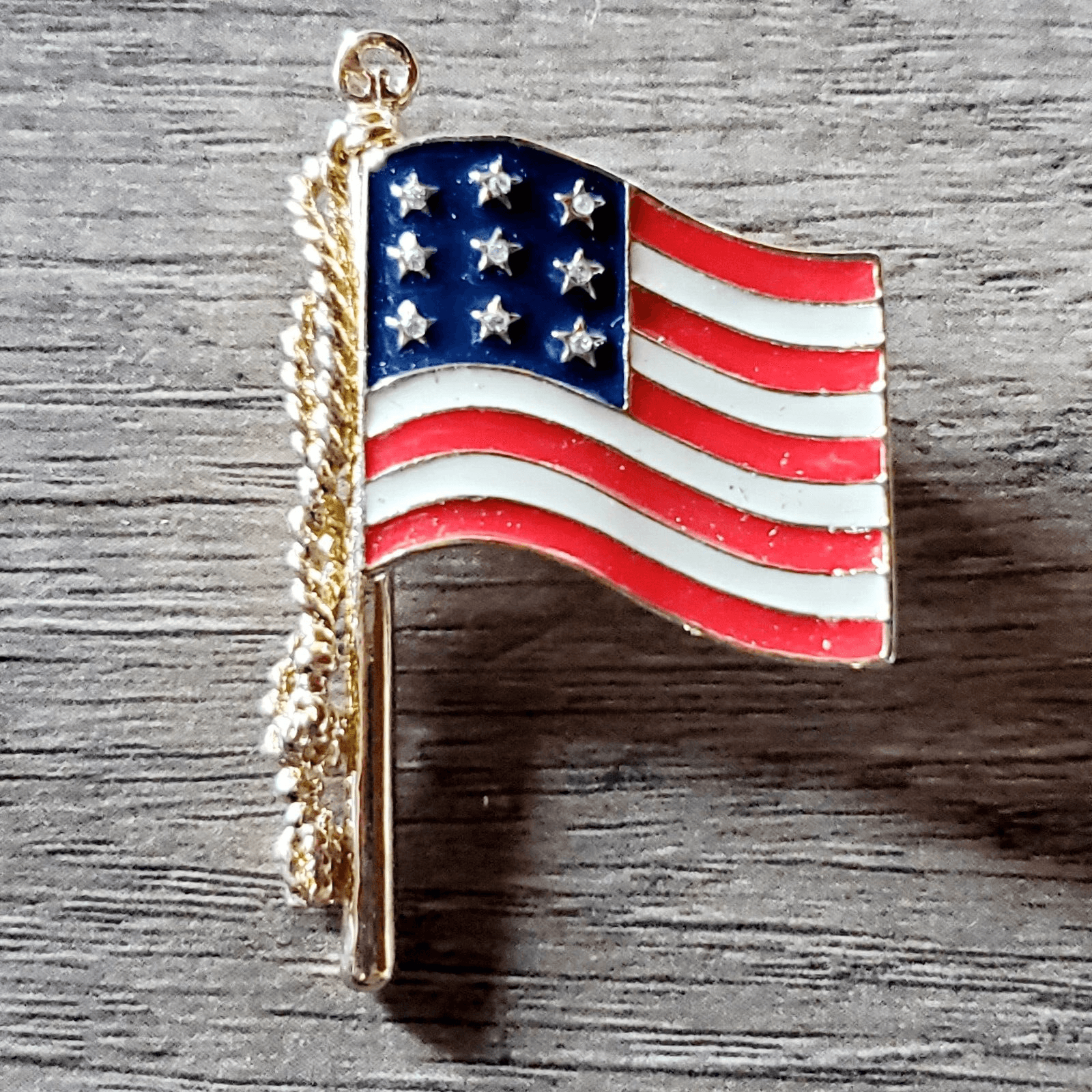 Vtg ST JOHN USA Gold Tone Enamel Crystal American Flag Patriotic Brooch Pin
