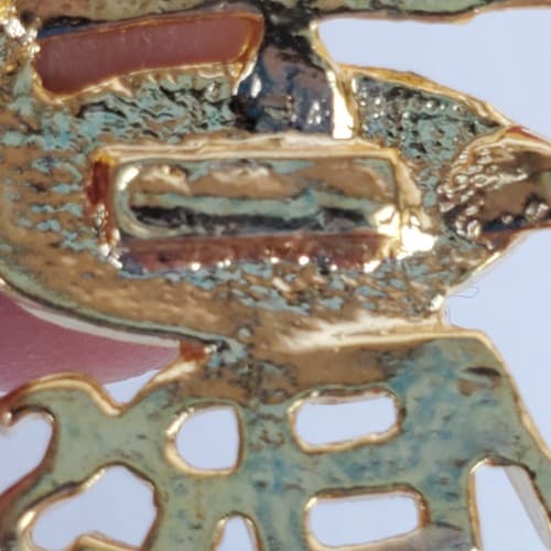 Gold Tone Metal Black Red Enamel I DO MAKEOVERS Cosmetology Brooch Pin - Thumbnail 3