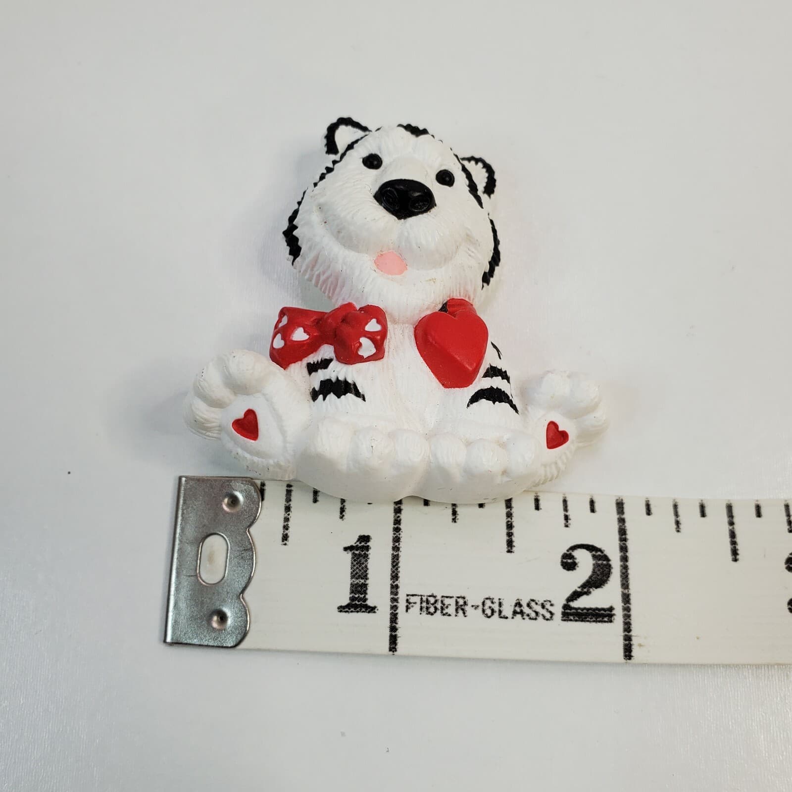 Vintage Hallmark Pin Valentines Tiger Cat Heart Bow White Black 1995 Brooch - Thumbnail 4